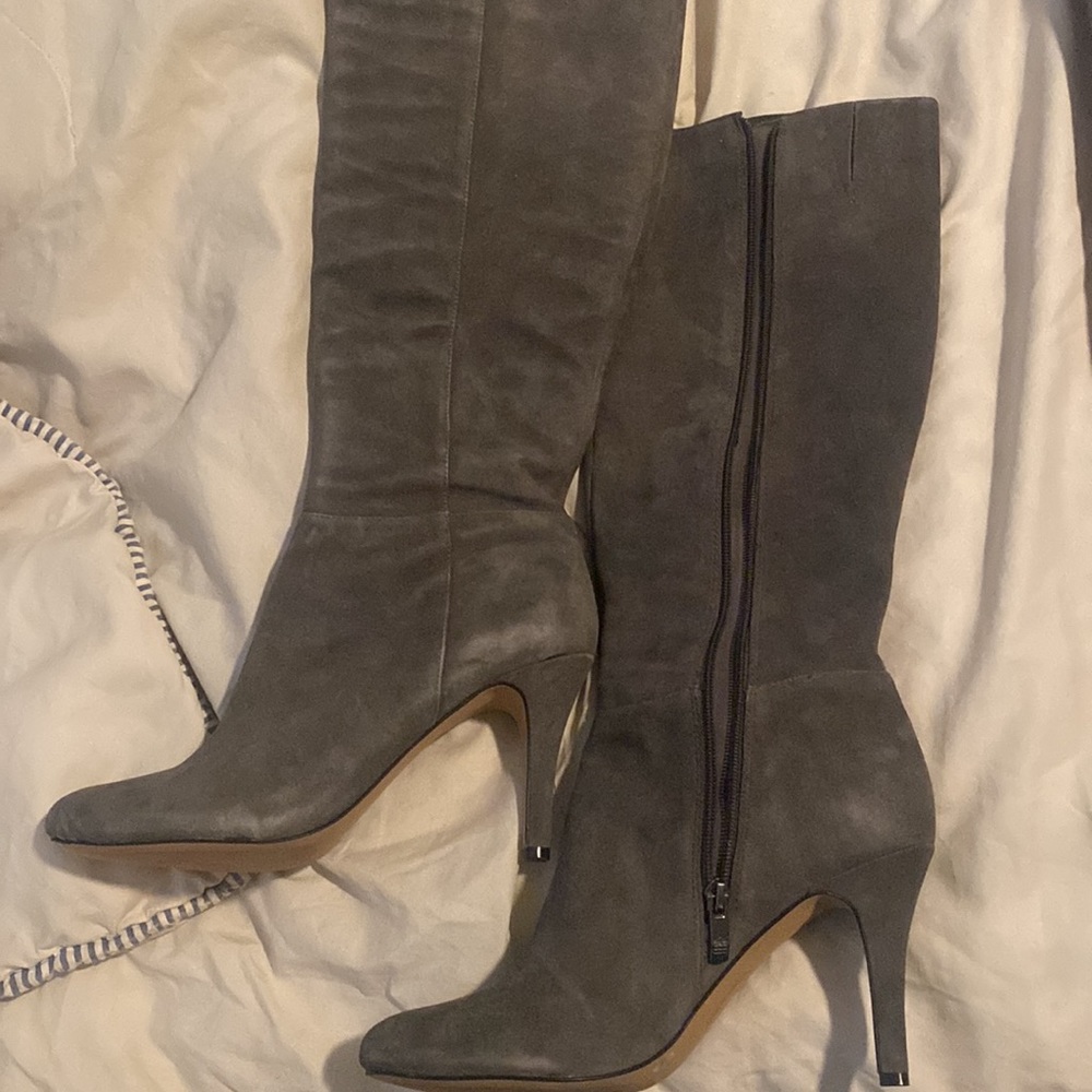 Vince Camuto Vos MonicaAI Davys Gray heeled boot